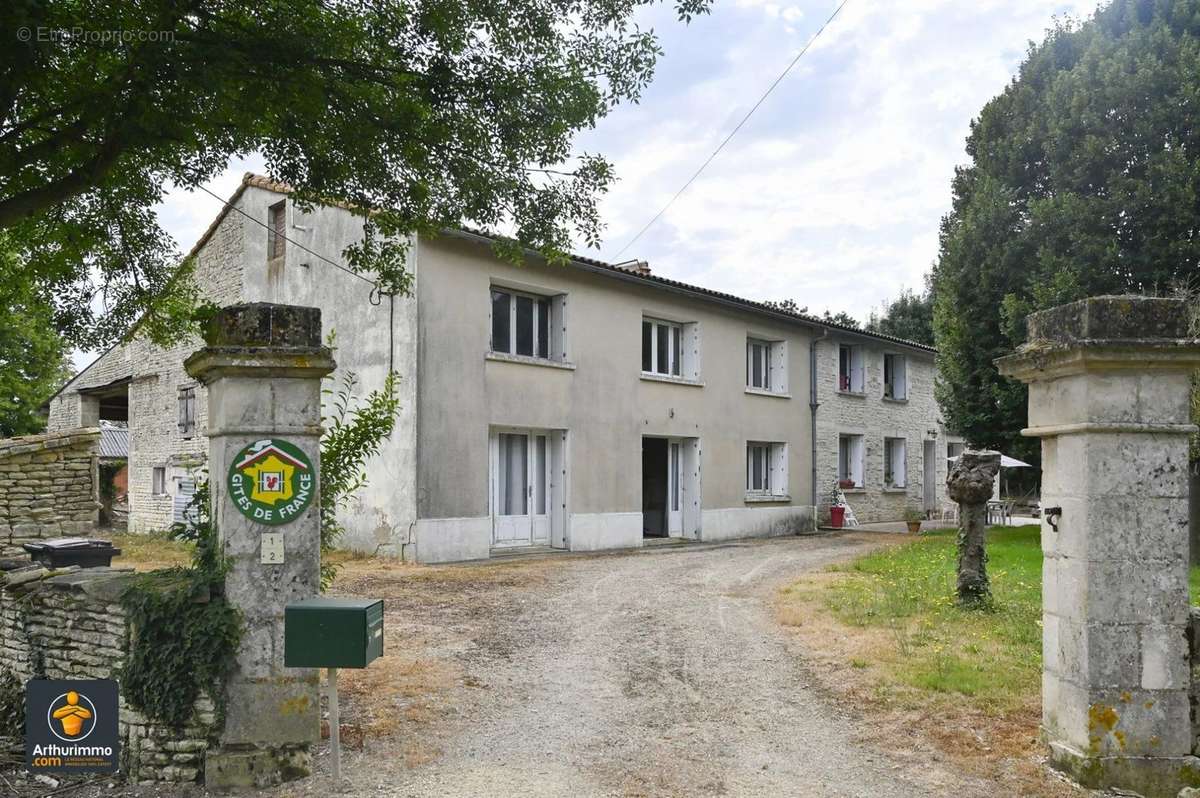 Maison à MARIGNY