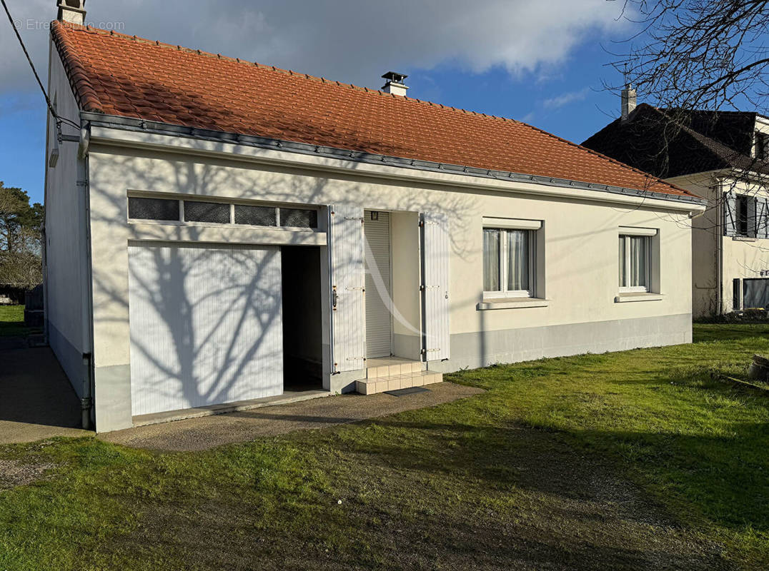 Maison à SAINT-PHILBERT-DE-GRAND-LIEU