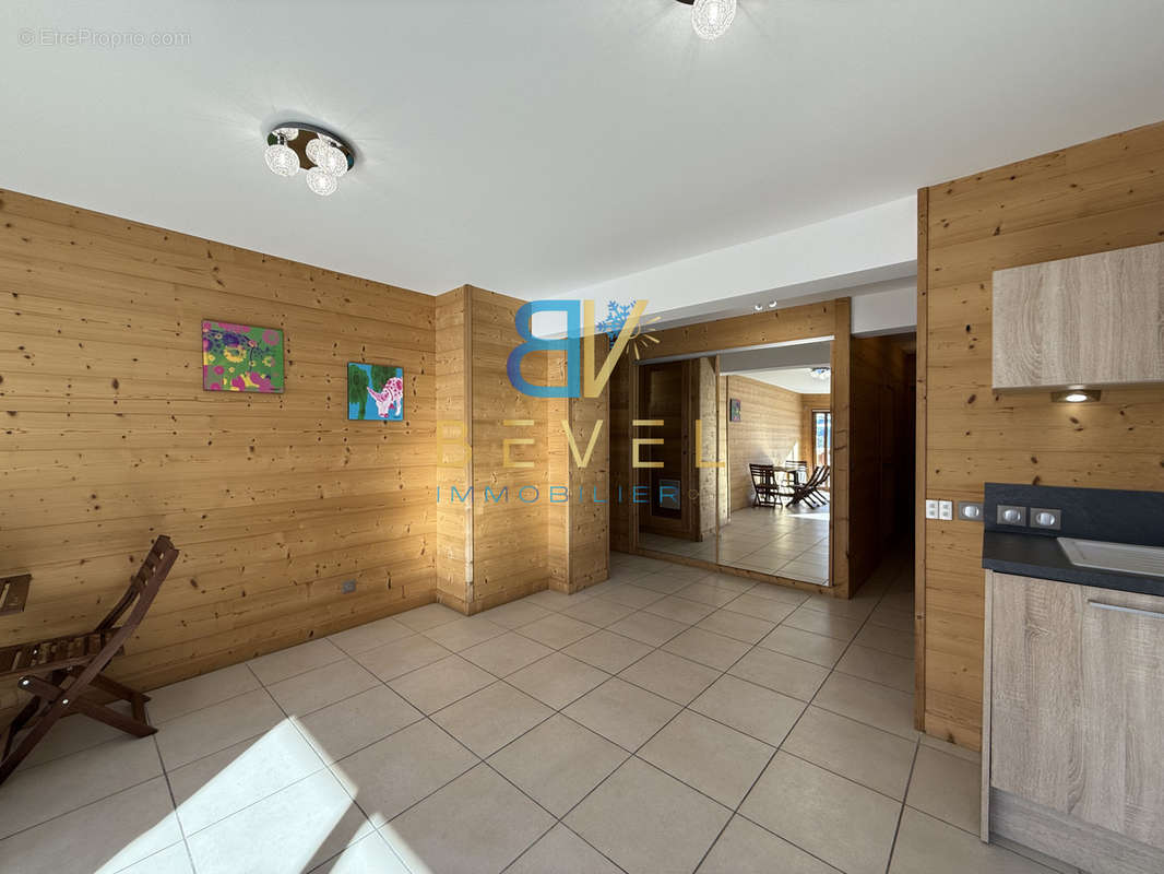 Appartement à LE CHATEL