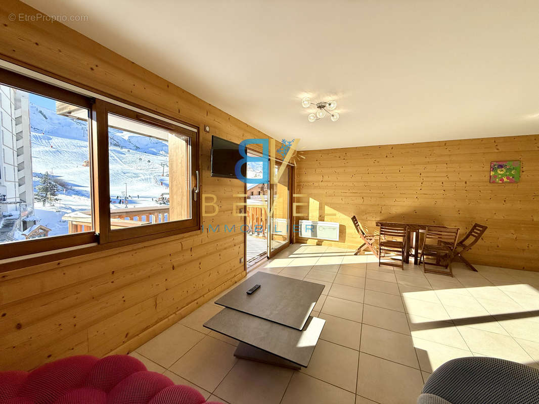 Appartement à LE CHATEL