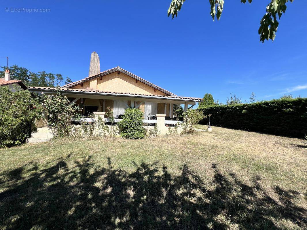 Maison à CAMBLANES-ET-MEYNAC