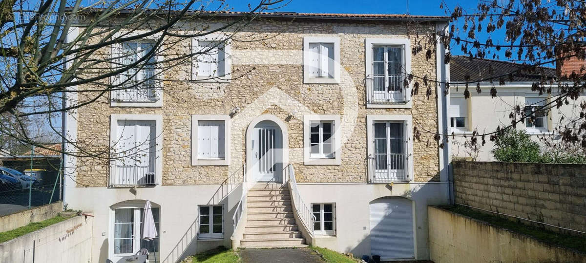 Appartement à SAINT-BENOIT