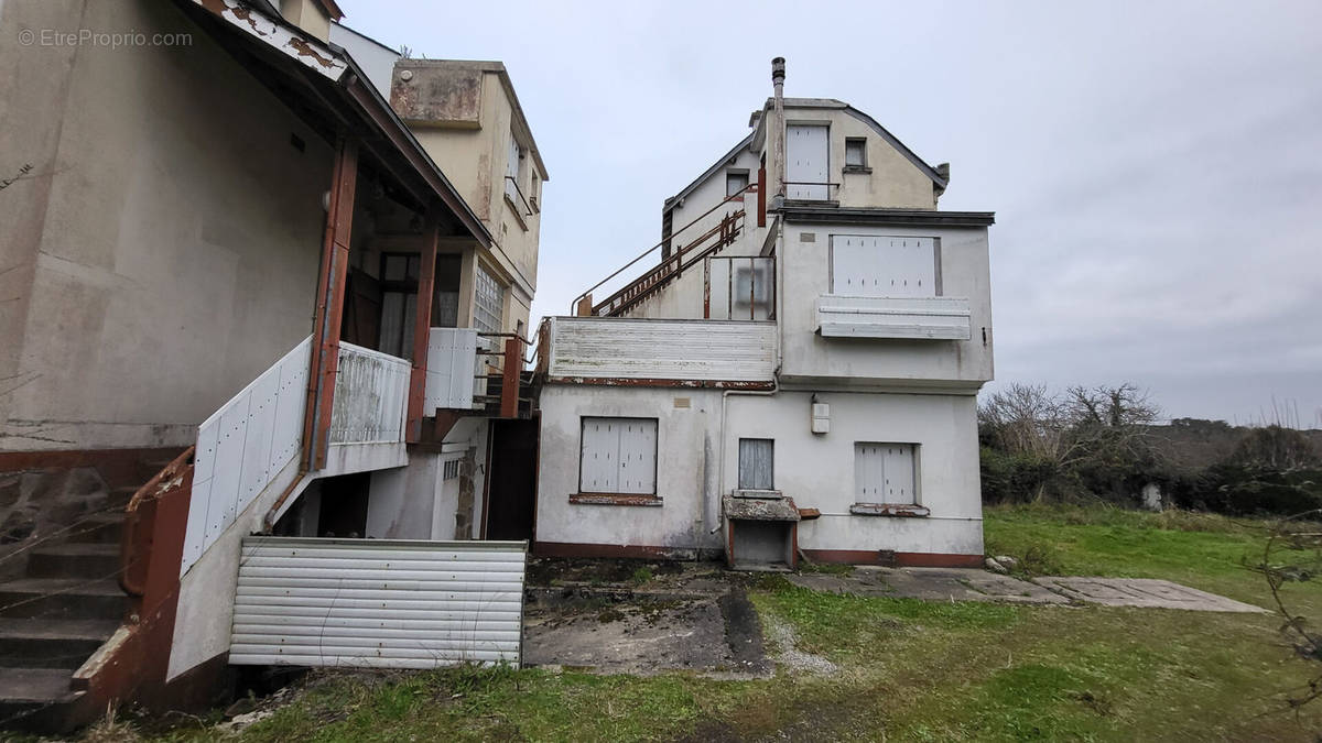 Maison à PLOUHARNEL