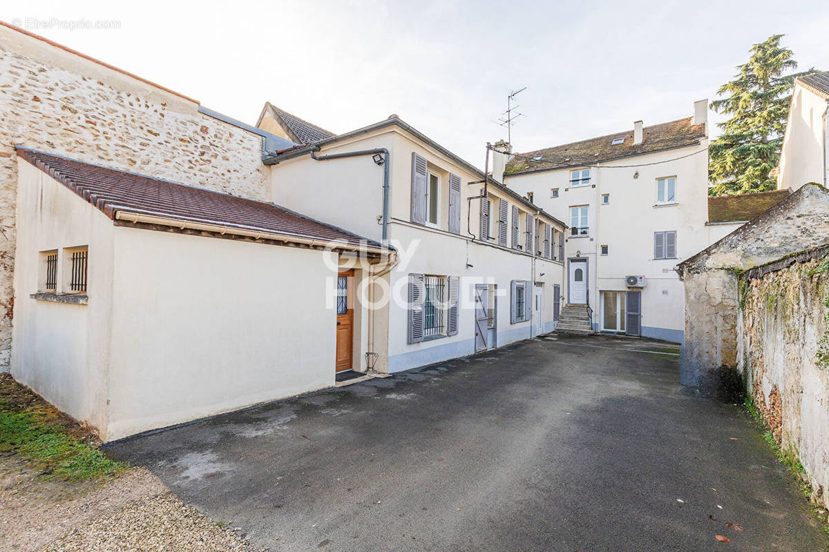 Appartement à SOISY-SUR-SEINE