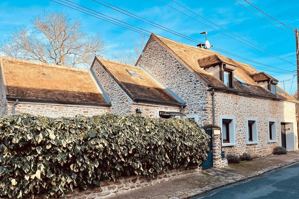 Maison à MOISENAY