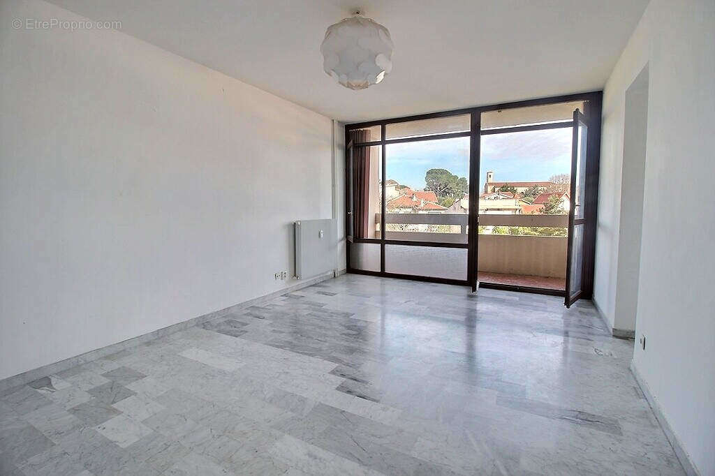 Appartement à MARSEILLE-12E