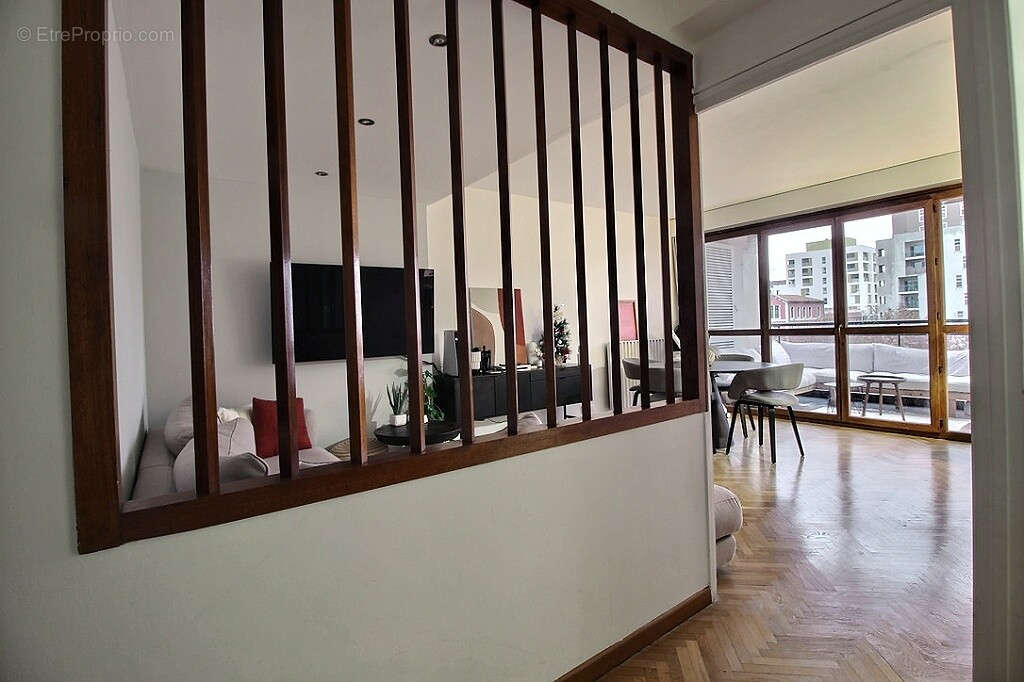 Appartement à MARSEILLE-2E