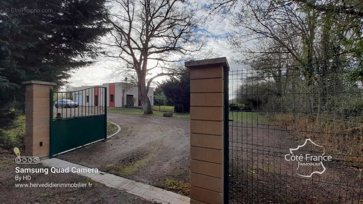 Maison à CLERMONT-CREANS