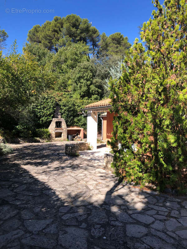 Maison à ROUSSILLON