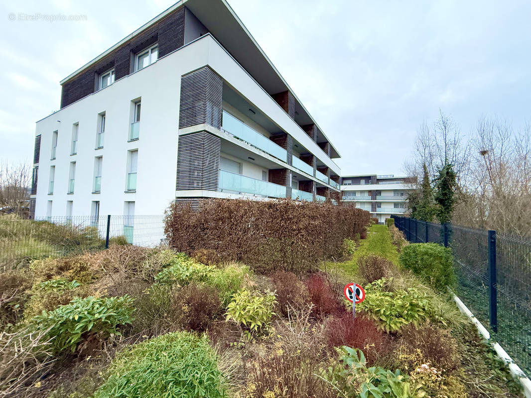 Appartement à BEZANNES