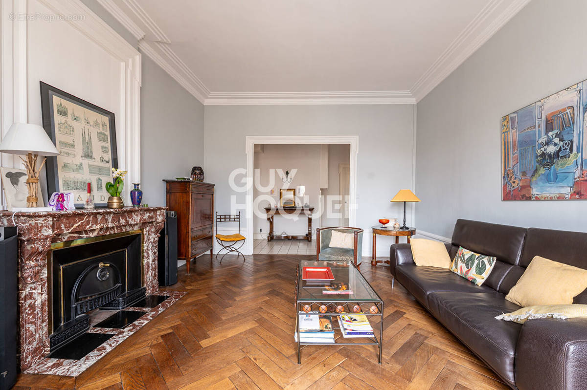 Appartement à LYON-1E