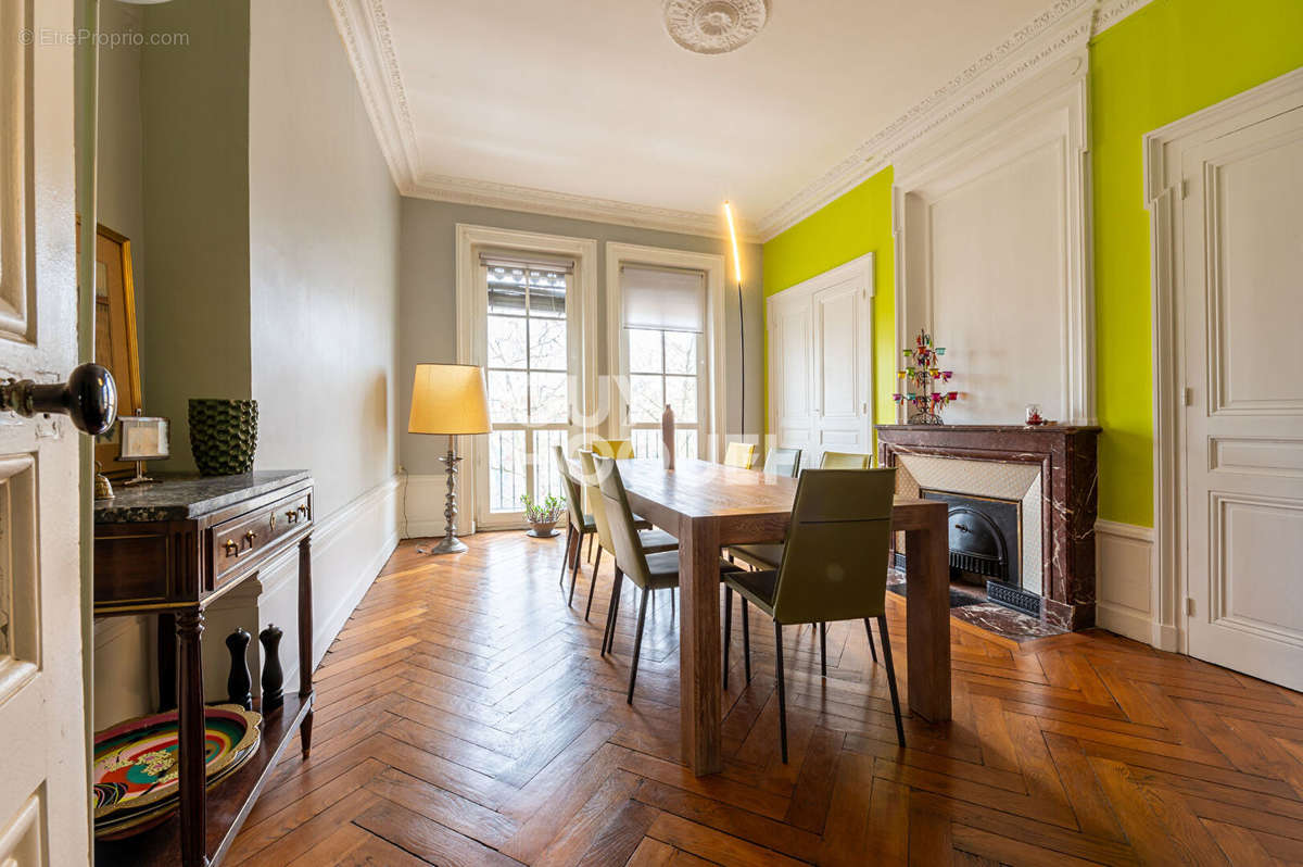 Appartement à LYON-1E