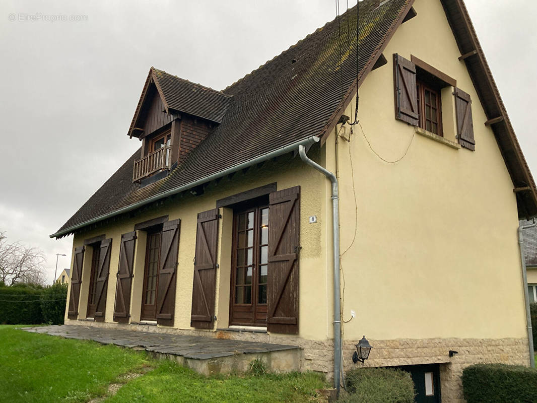 Maison à JAVRON-LES-CHAPELLES