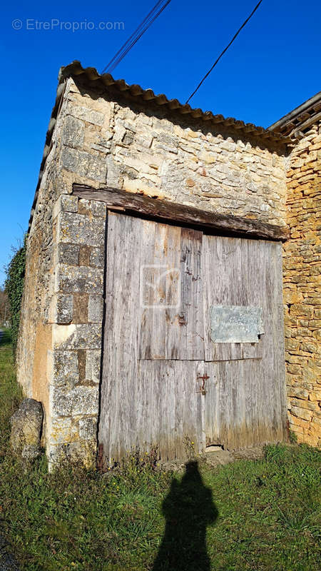 Maison à COULAURES