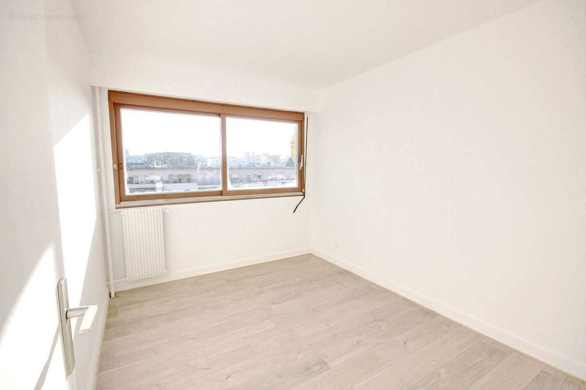 Appartement à FRESNES