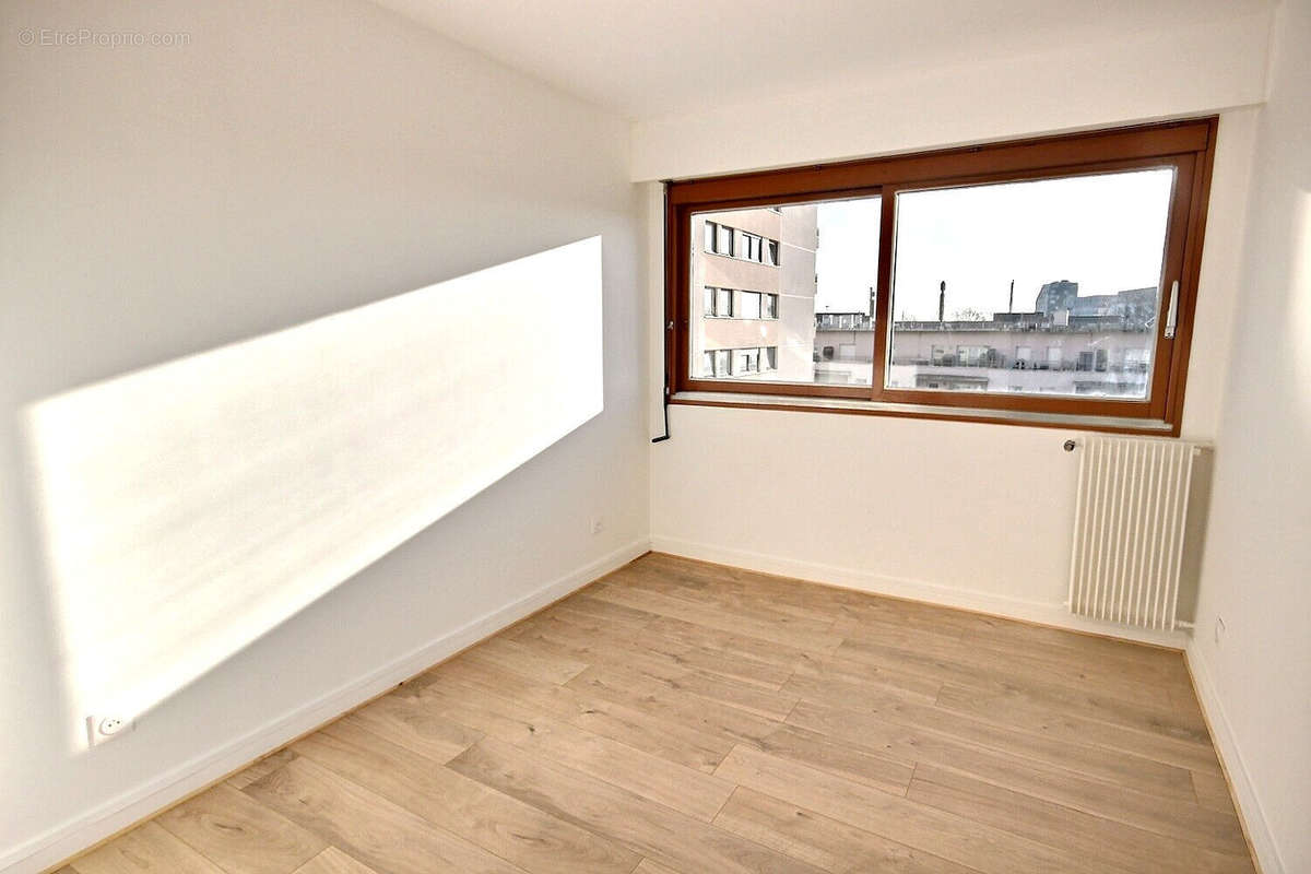 Appartement à FRESNES