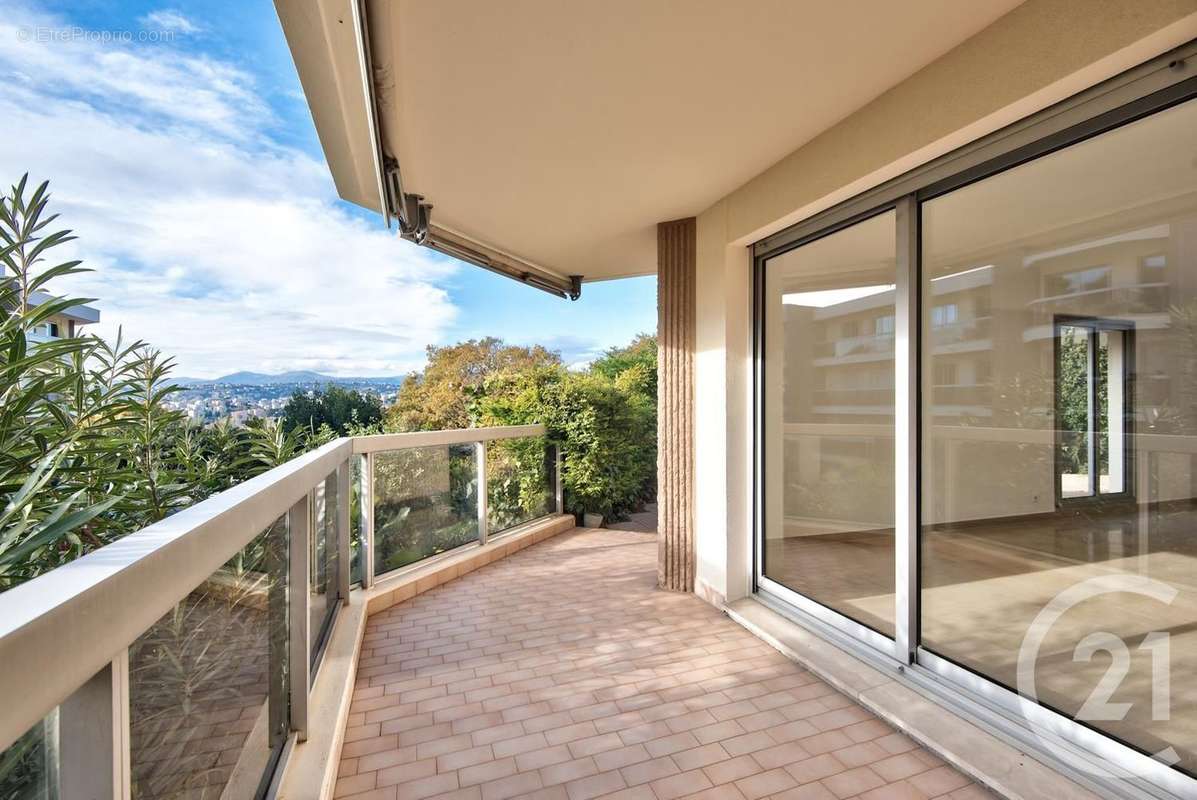 Appartement à NICE