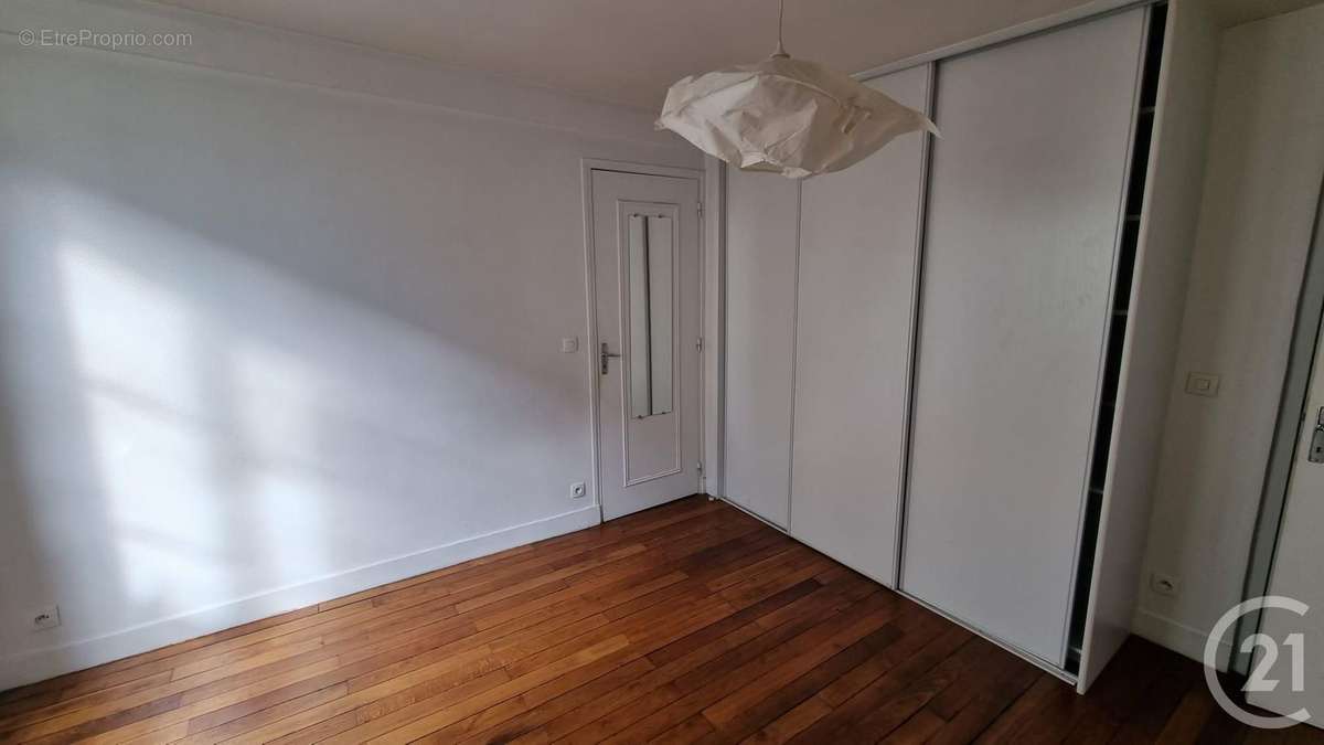 Appartement à PARIS-2E