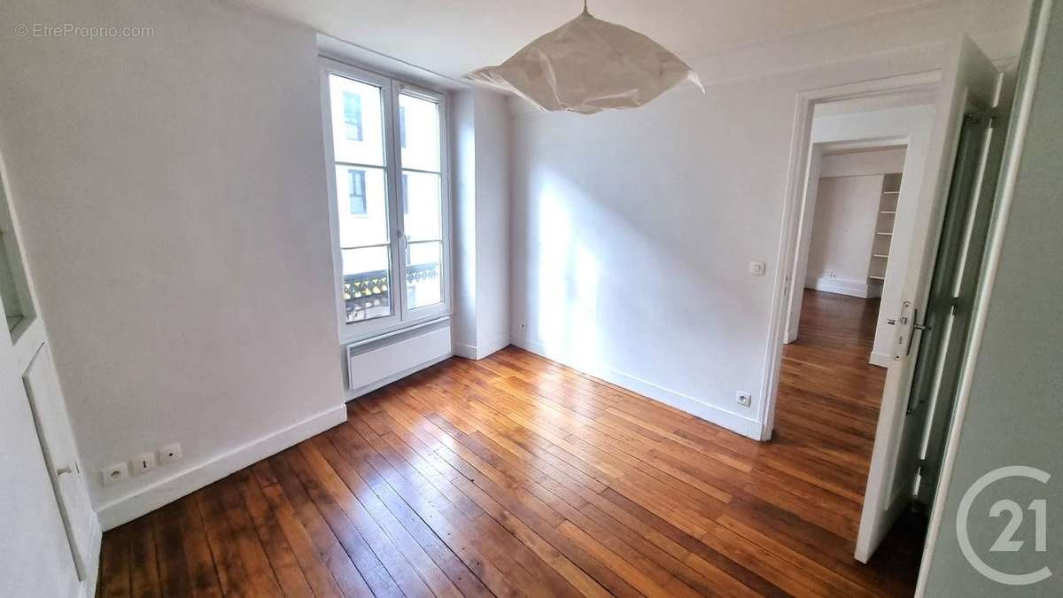 Appartement à PARIS-2E