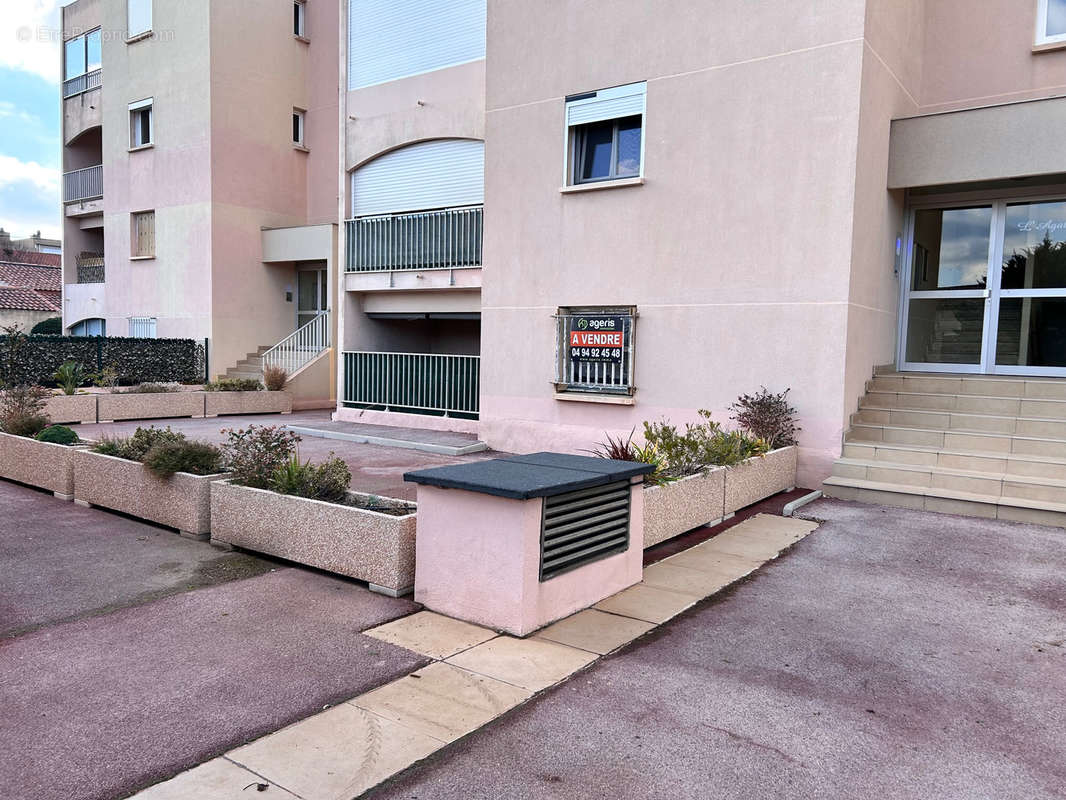 Appartement à SIX-FOURS-LES-PLAGES