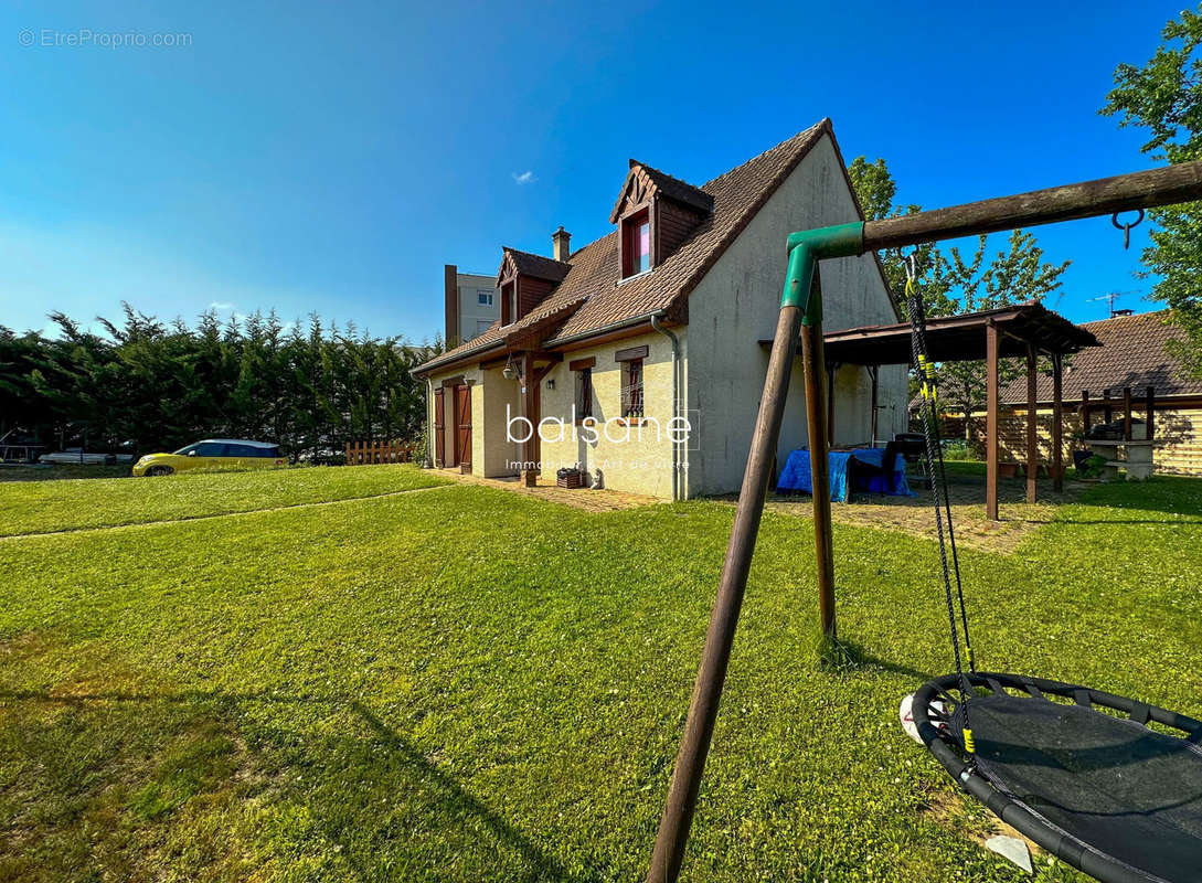 Maison à SAINT-PIERRE-LES-ELBEUF