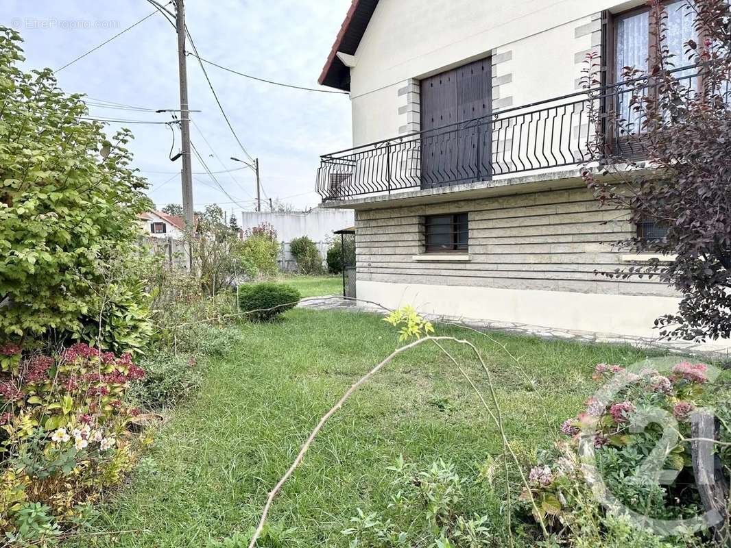 Maison à CHAMPIGNY-SUR-MARNE