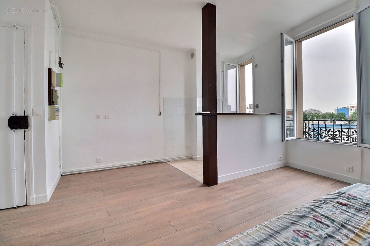 Appartement à AUBERVILLIERS