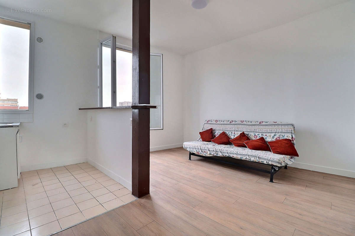 Appartement à AUBERVILLIERS