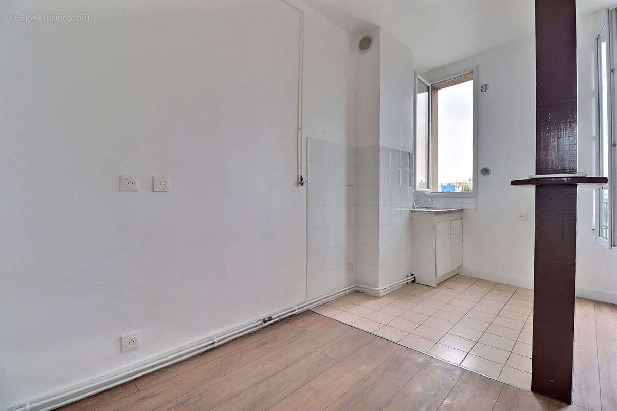 Appartement à AUBERVILLIERS