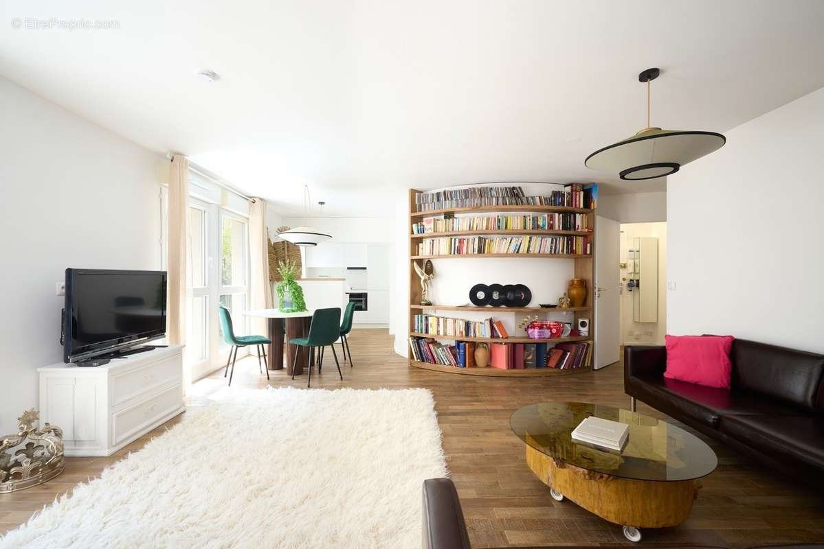 Appartement à PARIS-11E