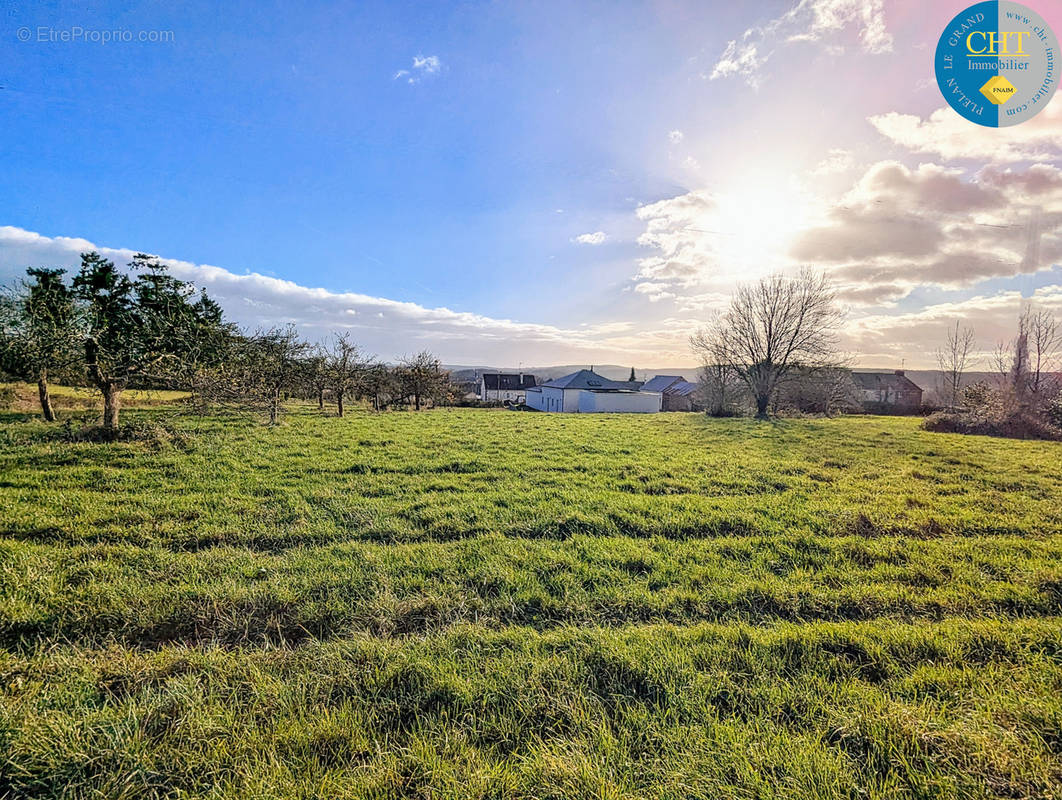 Terrain à GUER