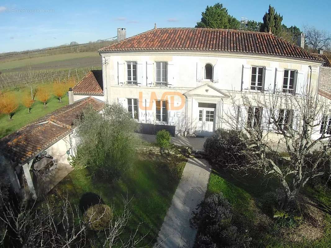 Maison à JARNAC