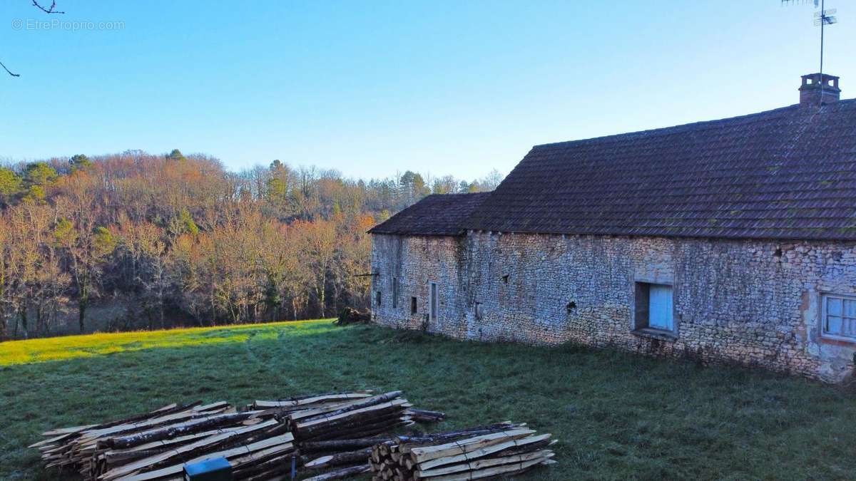 Maison à SAINTE-ALVERE