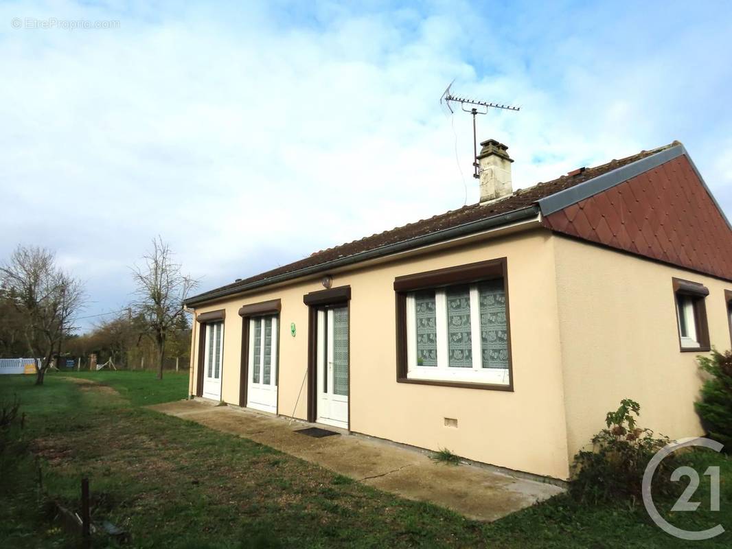 Maison à GROSLEY-SUR-RISLE