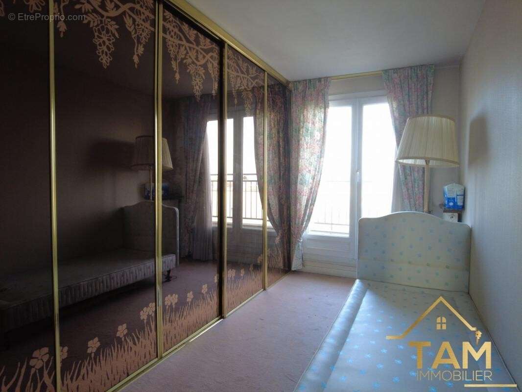 Appartement à VERSAILLES