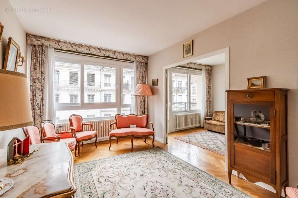 Appartement à LYON-6E