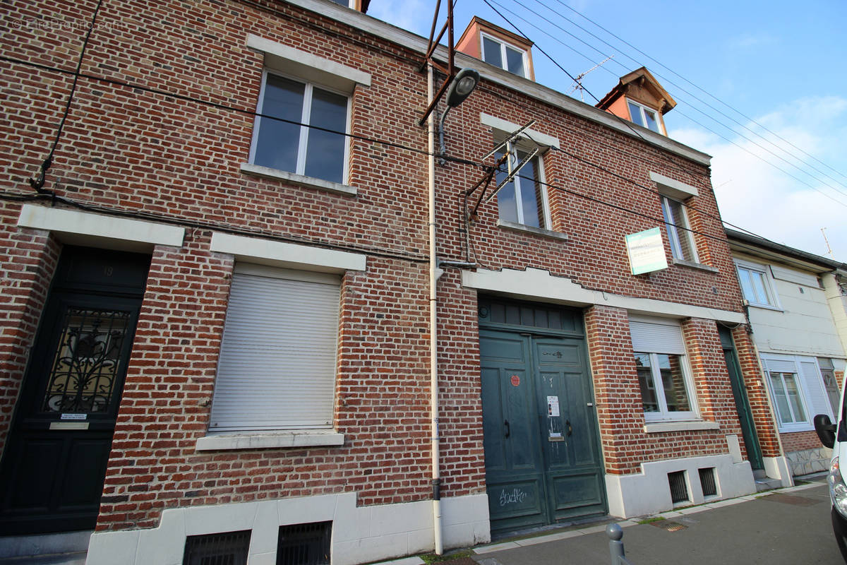 Appartement à HELLEMMES-LILLE