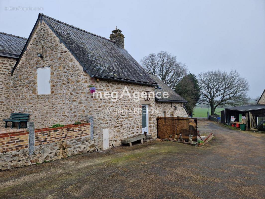 Maison à MARTIGNE-SUR-MAYENNE