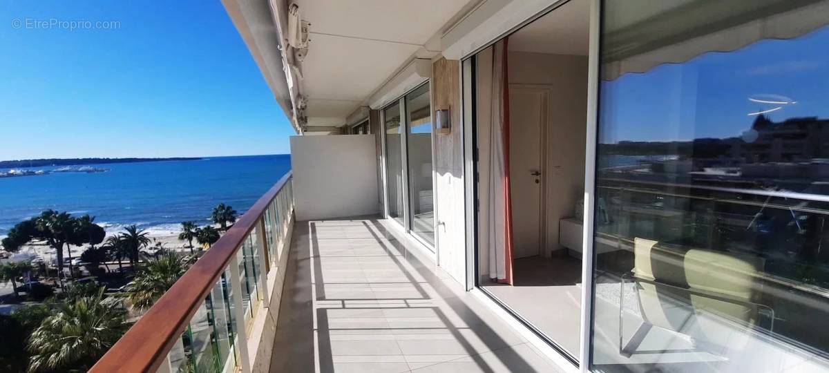 Appartement à CANNES