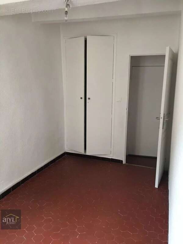 Appartement à SAINT-MAXIMIN-LA-SAINTE-BAUME