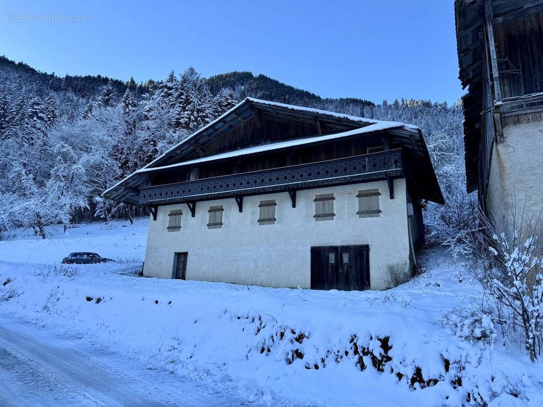 Maison à SEYTROUX