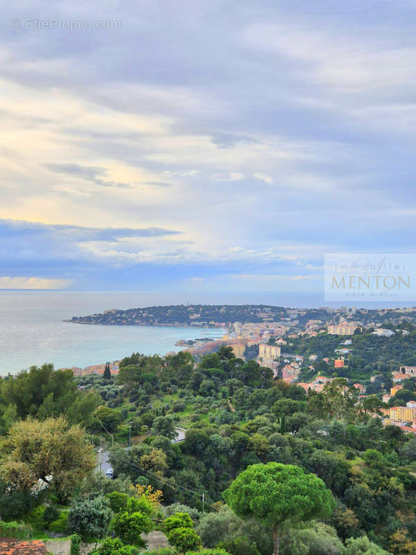 Appartement à MENTON