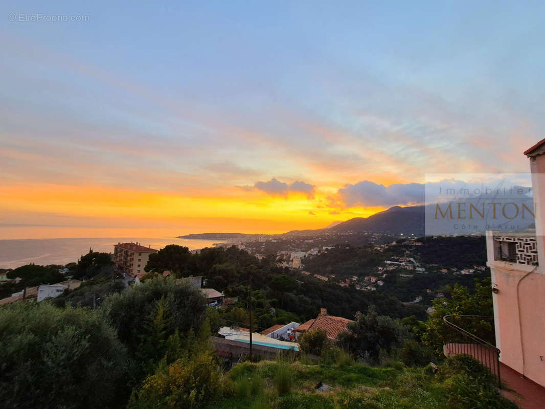 Appartement à MENTON