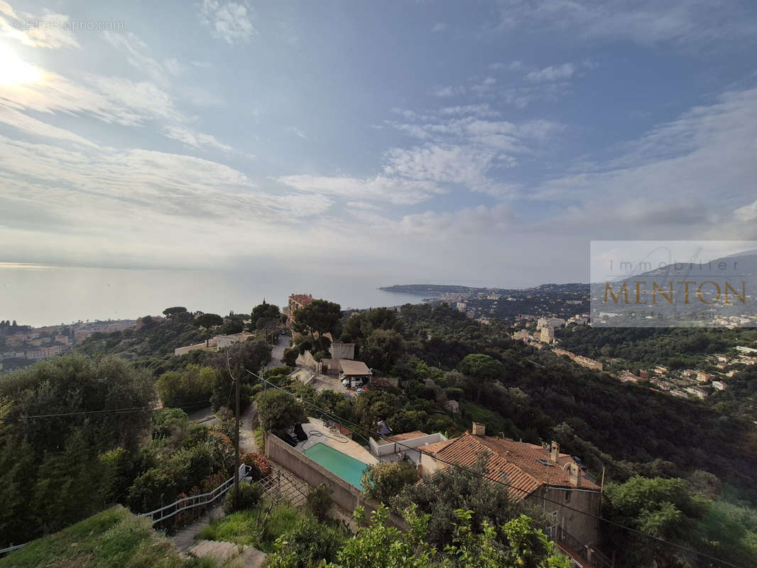 Appartement à MENTON