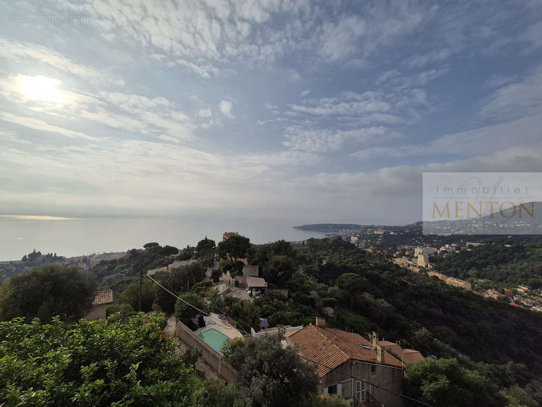 Appartement à MENTON