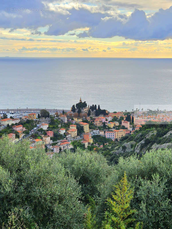 Appartement à MENTON