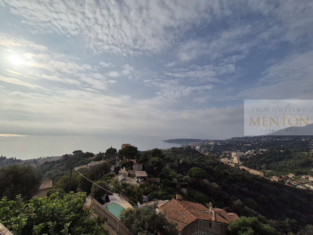 Appartement à MENTON