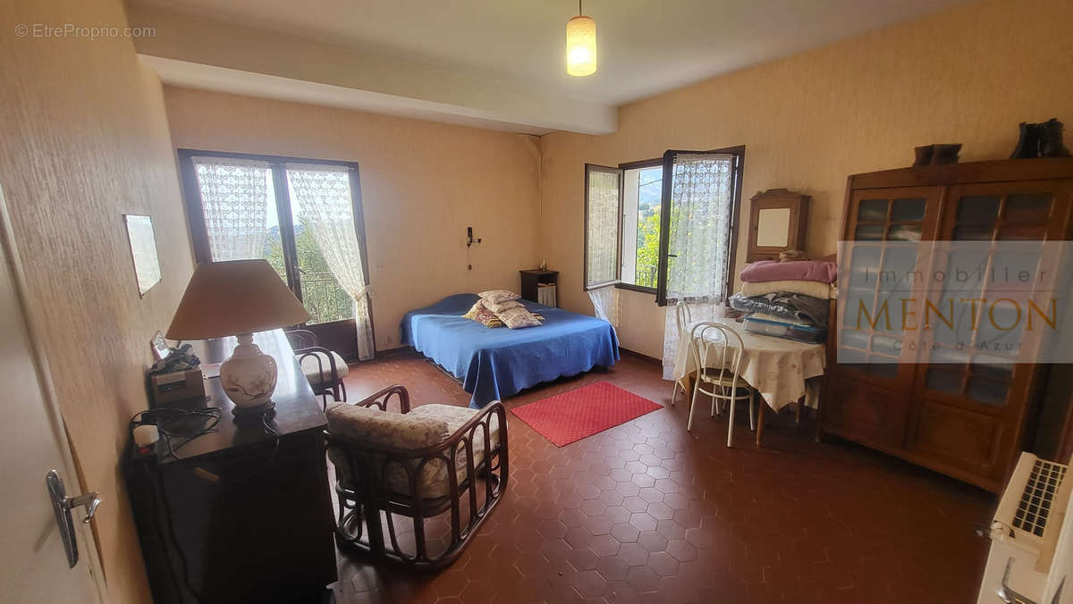 Appartement à MENTON