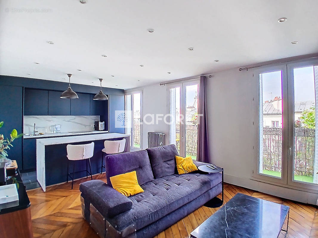 Appartement à PARIS-18E