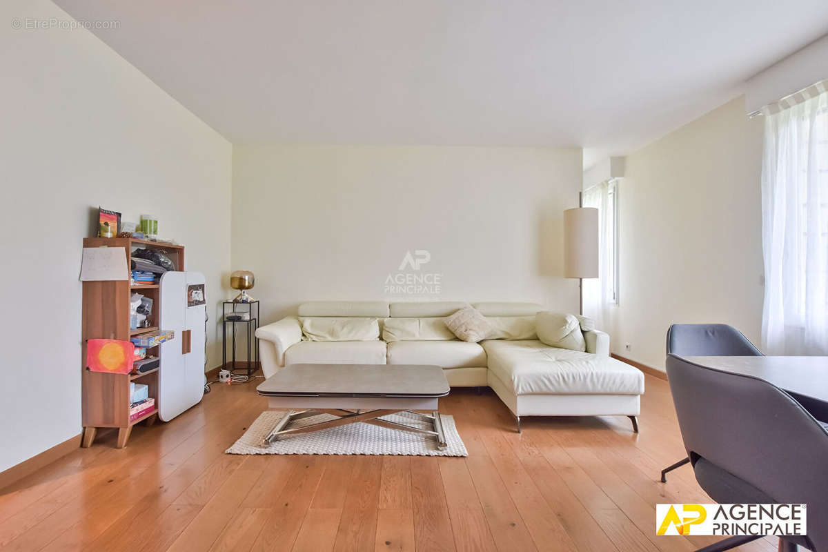 Appartement à MAISONS-LAFFITTE